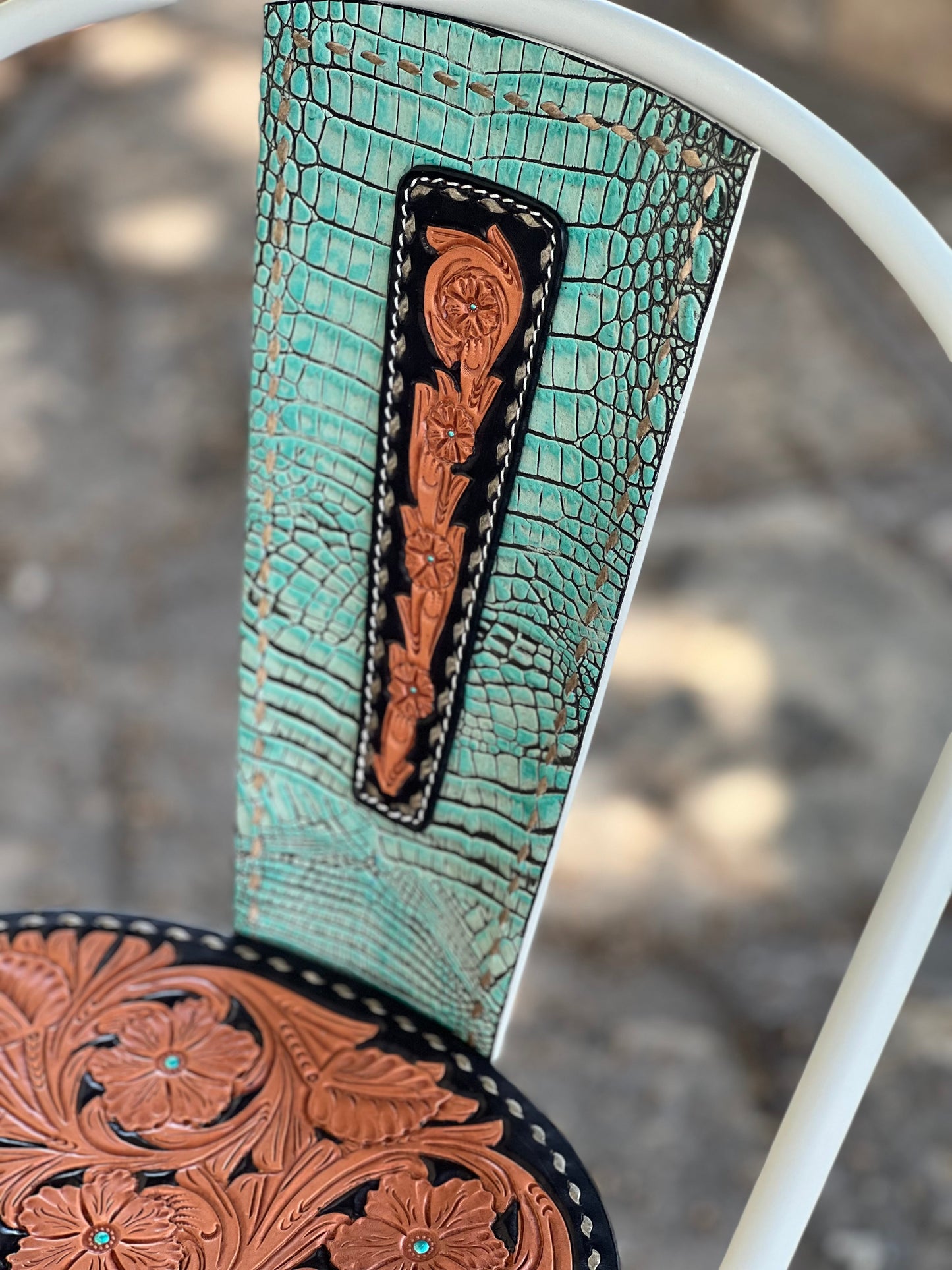 (STOCK) SET OF 2 30" THE TURQUOISE GATOR w/ Tall Back in WHITE