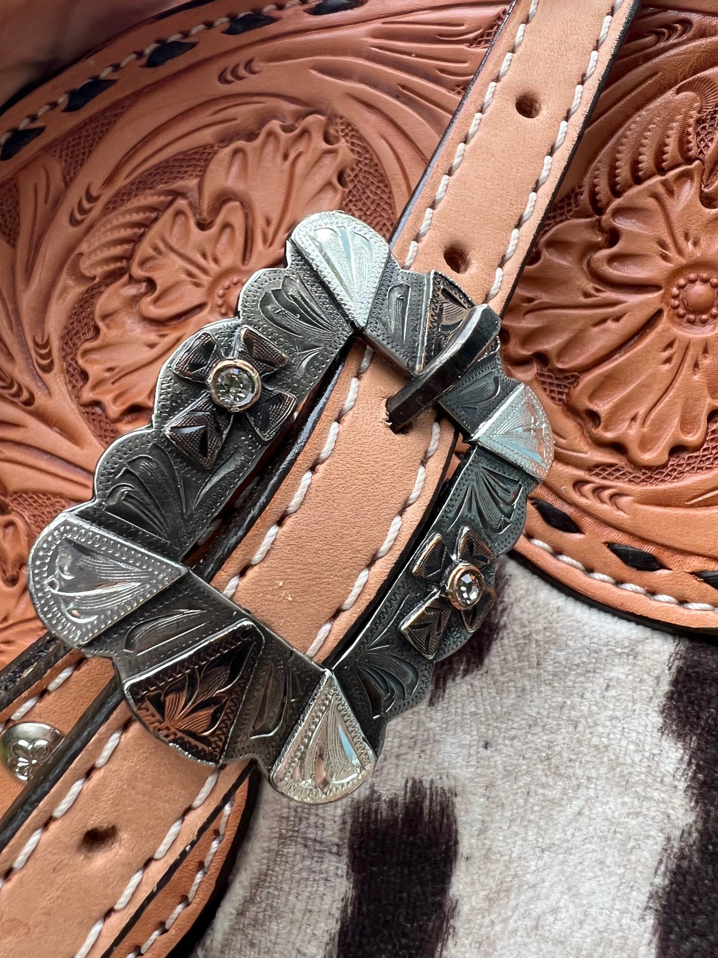 (PRE-ORDER) 11" Outlaw Canteen Handbag