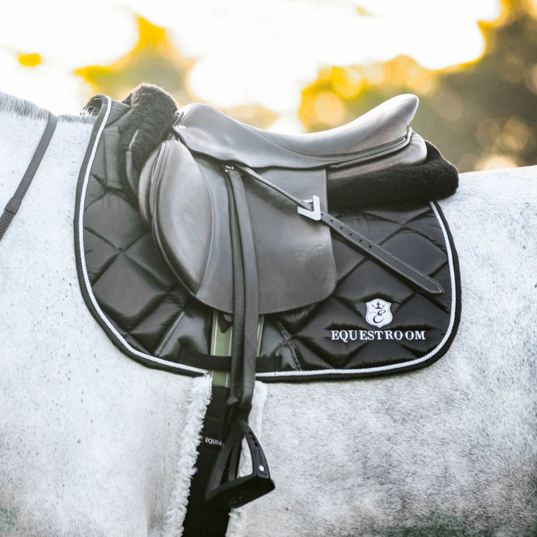 B&W - Black Saddle Pad Set