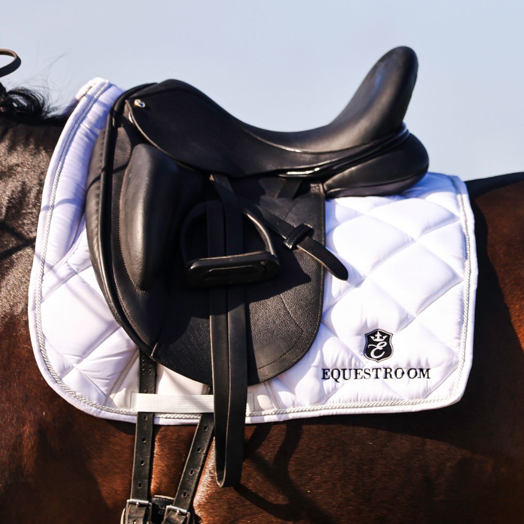 B&W - White Saddle Pad