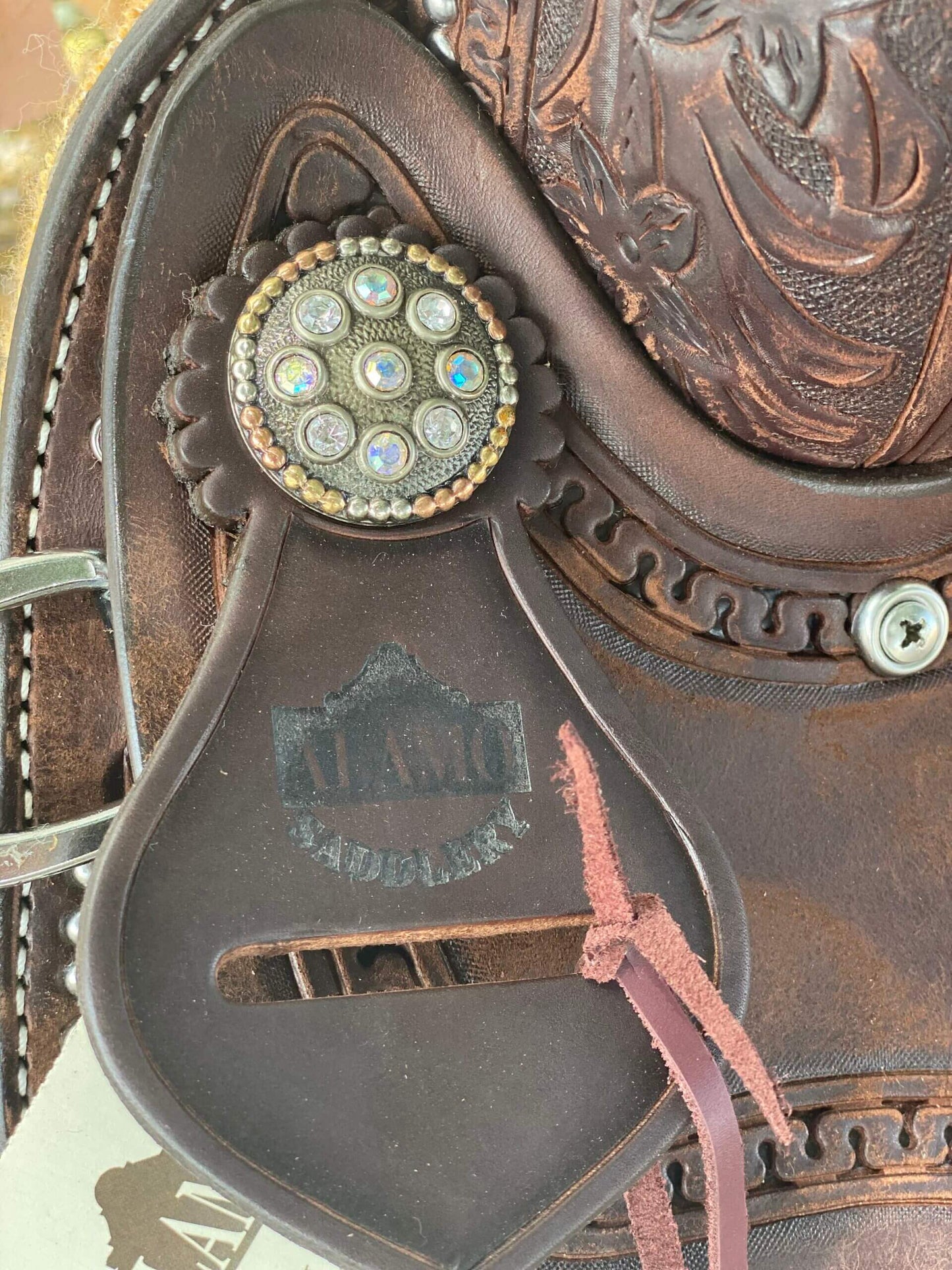 Vintage Glam Barrel Saddle